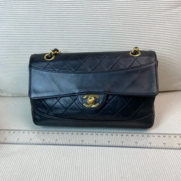 HOLD - CHANEL Vintage Black Lambskin Flap Bag Medium GHW - Picture 14 of 16